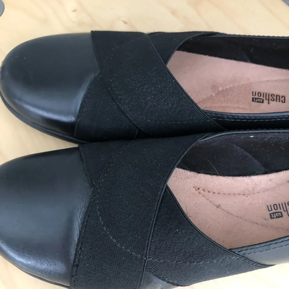 Clark's Collection Loafer Women's size 8.5 Black Ballet Flat Comfort